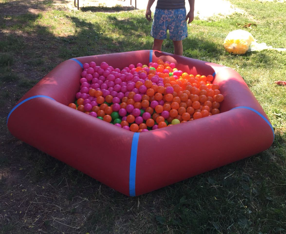 Басейн з кульками 2м